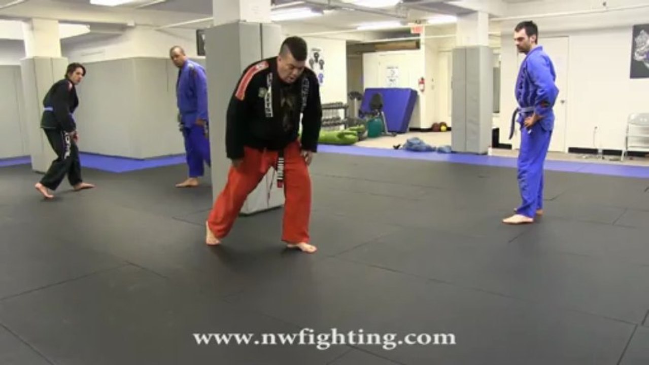 Brazilian Jiu-Jitsu Portland - Rigan Machado 2013 - Countering The De La Riva Guard 4