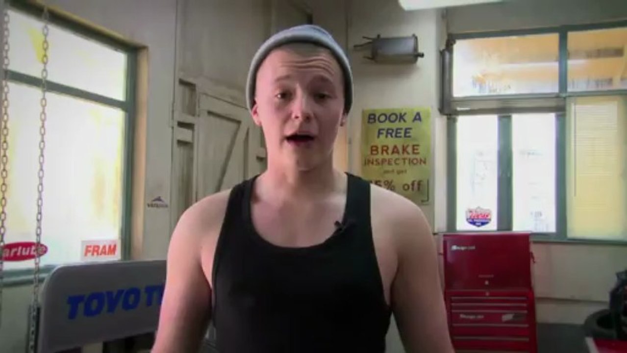 Hollyoaks Backstage- Meet Robbie Roscoe