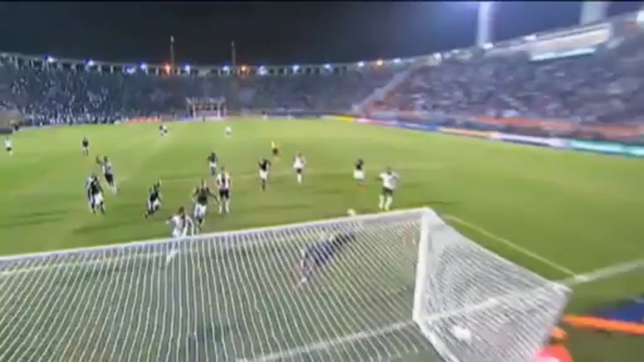 Campeonato Brasileiro: Paulinho mit dem Kopf durch die Botafogo-Wand