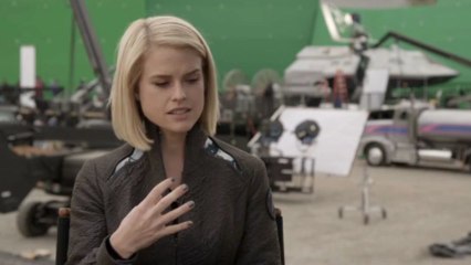 Star Trek - Alice Eve