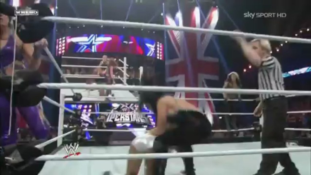 WWE Superstars 4-26-13 Kaitlyn & Layla vs. Aksana & Tamina