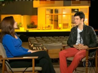 Mateus Solano e Walcyr Carrasco no Fantástico, falando sobre Félix