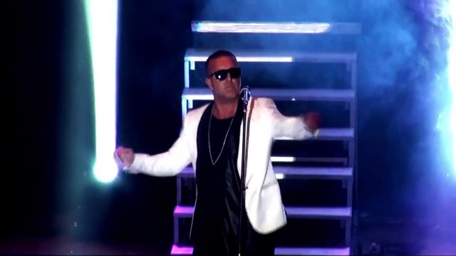 Napoli - Parte il tour Autobus di Franco Ricciardi e Ivan Granatino (24.05.13)