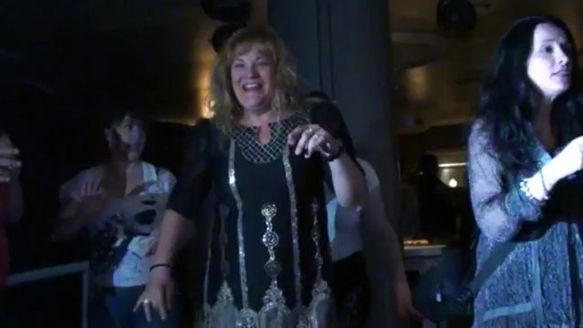 CUMPLEAÑOS DE HUGO, ( EMPEZANDO LA FIESTA BAILANDO )