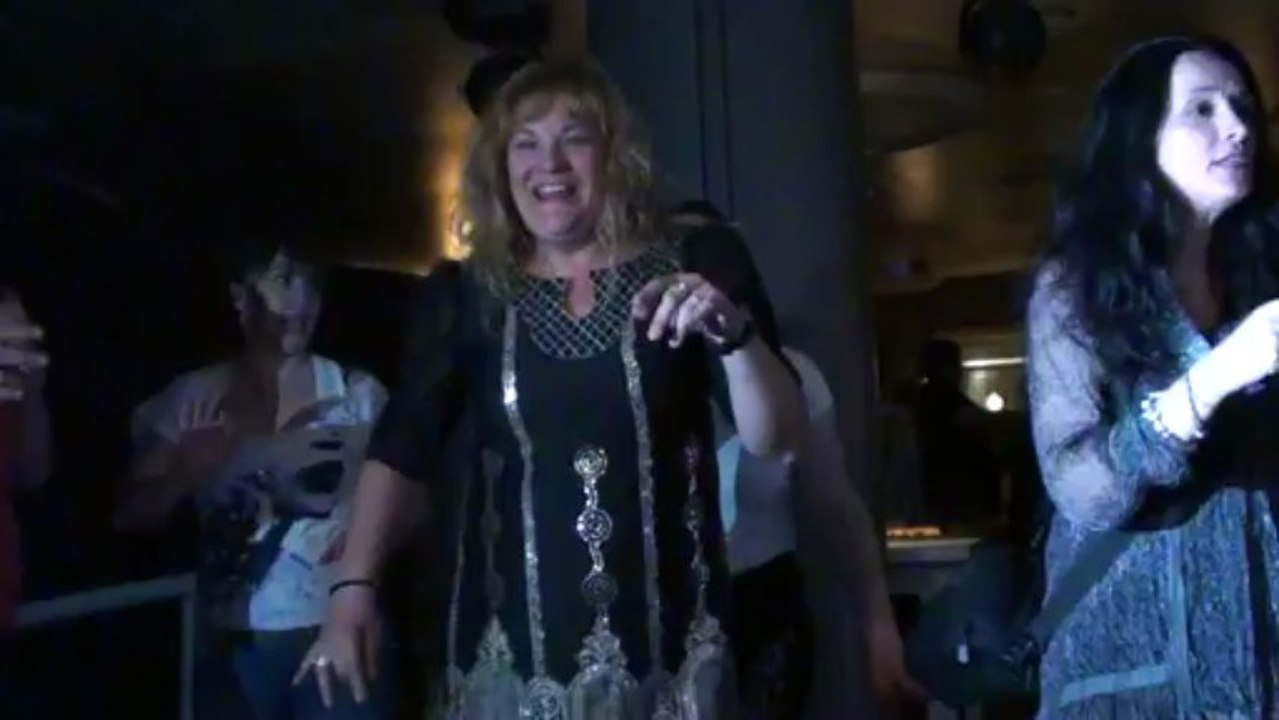 CUMPLEAÑOS DE HUGO, ( EMPEZANDO LA FIESTA BAILANDO )