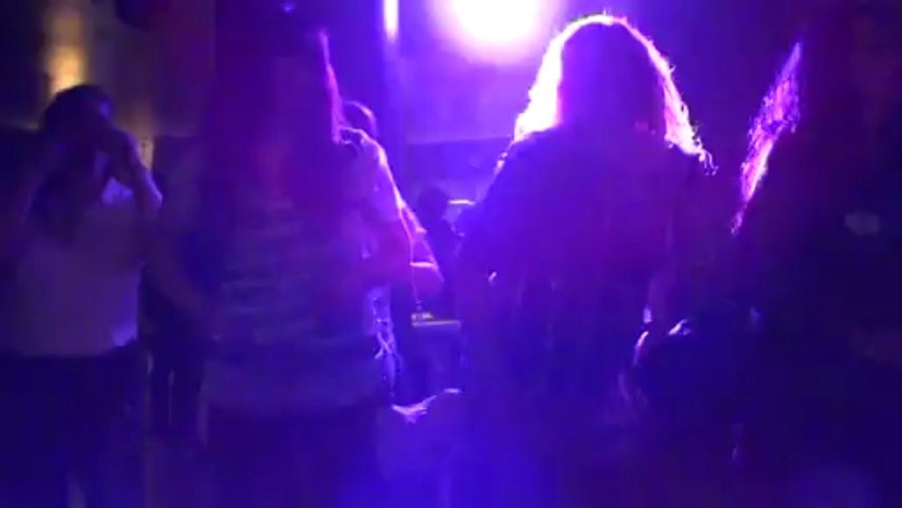 CUMPLEAÑOS DE HUGO, ( SEGUIMOS LA FIESTA BAILANDO )