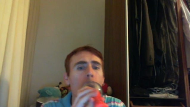 Wiwi égratigne les papillons de Sheila