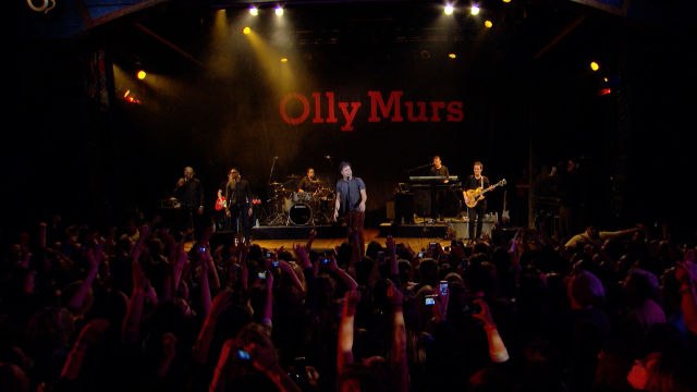 Celebs - Exclusive: Watch Olly Murs perform Oh My Goodness Live!