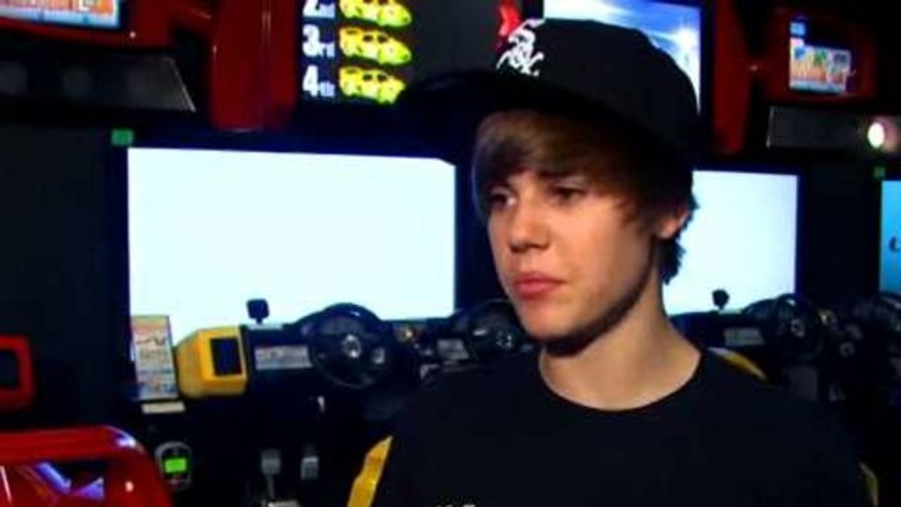 Glamour Cover Shoots - Justin Bieber Goes Bowling on the Set of His Glamour Magazine Photo Shoot