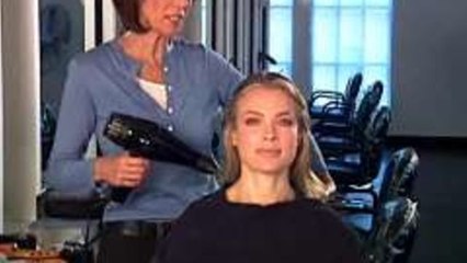 How to Give Yourself a Salon-Quality Blowout: Tips From Louis Licari Hairstylist Kim Lepine