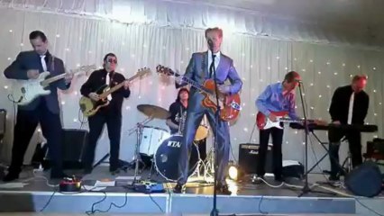 Chris Evans & Joey Gréco  The Showmen