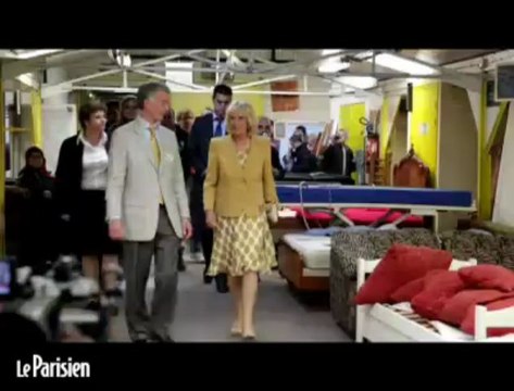 La femme du Prince Charles en visite chez Emmaüs