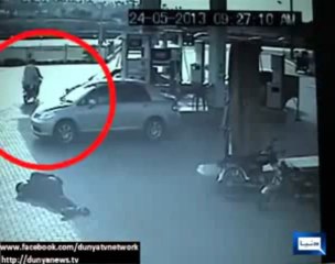 CCTV footage Robbery at a Petrol Pump In Gujranwala