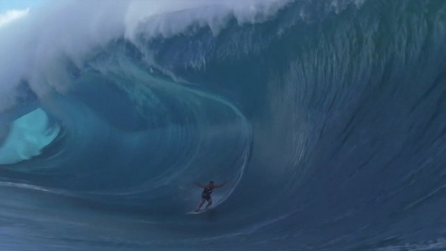 Teahupoo Surfer la vague la plus violente