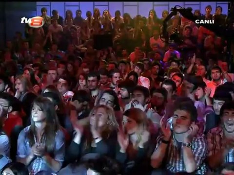 Disko Kralı Canlı Performans - Yavuz Bingöl & İsmail Altunsaray - Sarı Gelin