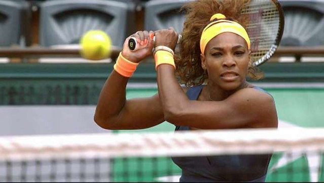 HIGHLIGHTS: Serena Advances, Venus Loses