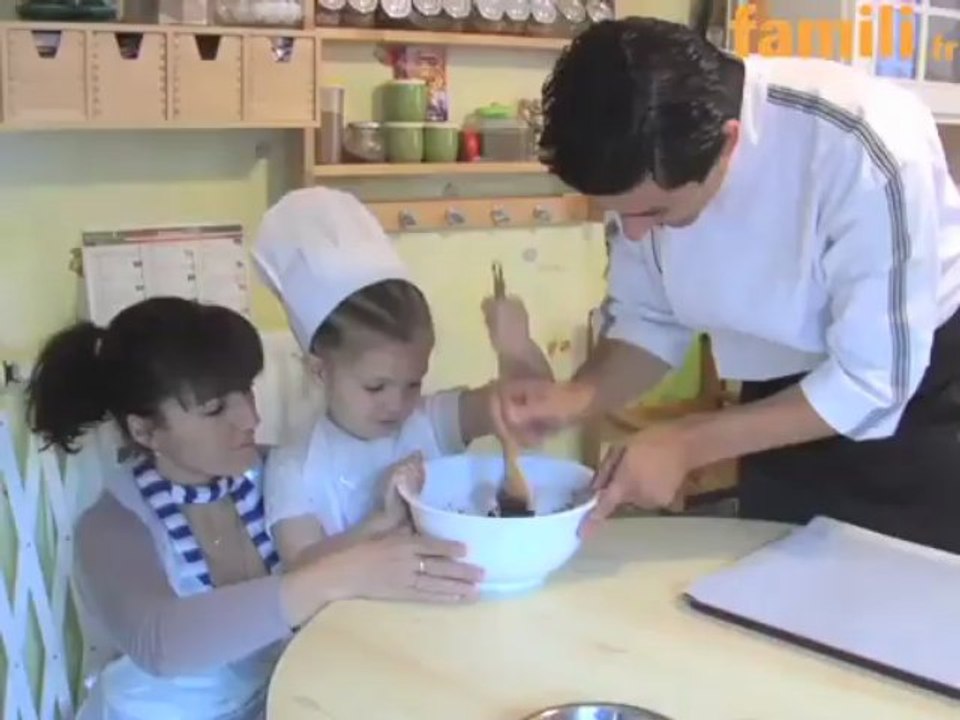 Un cours de pâtisserie pour enfant