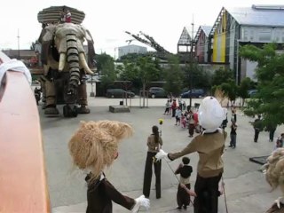 Le Saint Michel II a rendez-vous avec l'éléphant