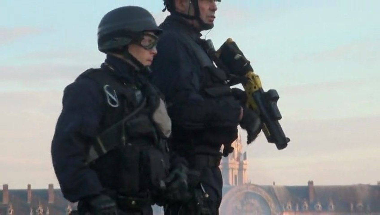 Fin de journée tendue sur les Invalides.