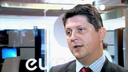 AB Suriye'ye silah ambargosunu kaldırdı