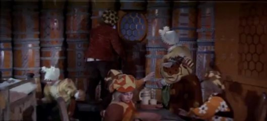 Волк и трое — Мама: Забавная история для детей 🐺