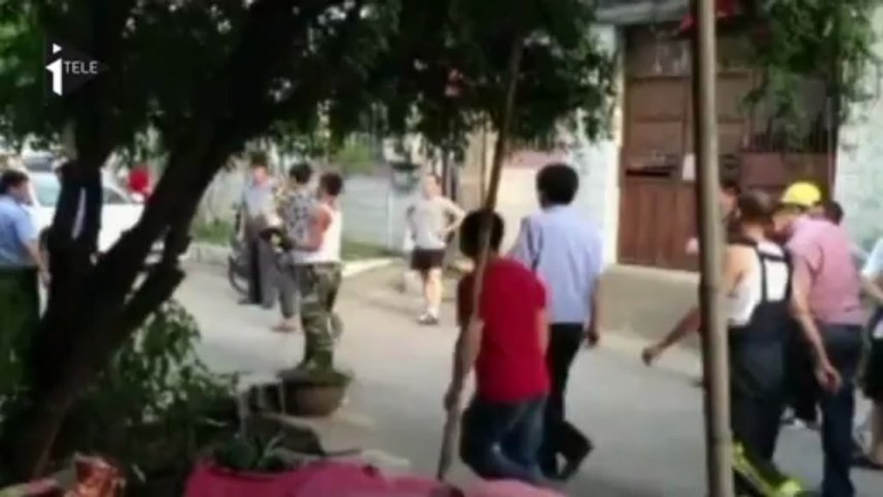 Chine : un nourrisson secouru  après avoir été bloqué dans un conduit de W.C.