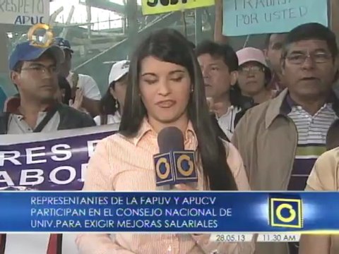 Autoridades de CNU se reúnen con rectores y profesores universitarios para discutir homologación de salarios