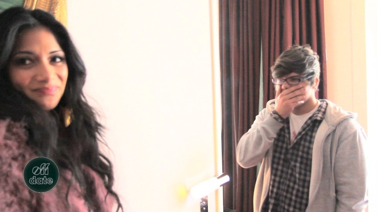 OFF DATE - Nicole Scherzinger Le piège à fan!