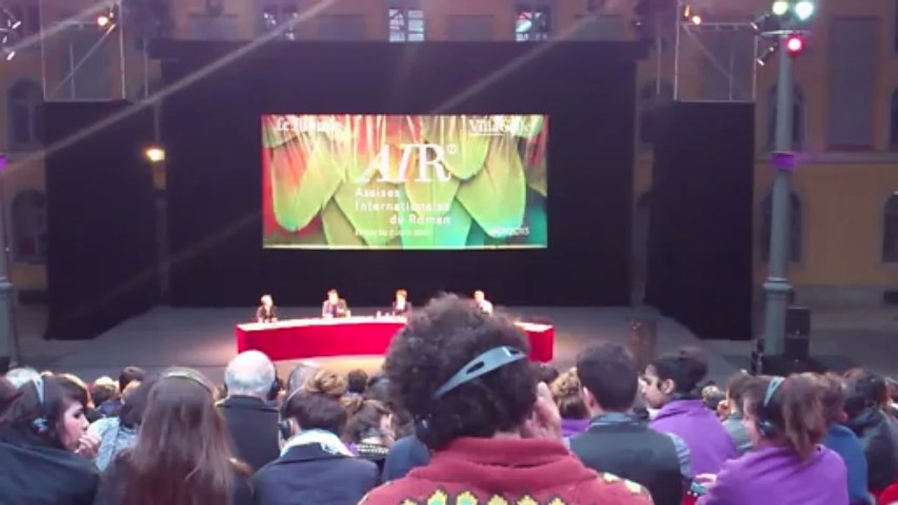 Assises Internationales du Roman - Débat "Entre le présent et l'éternité, faut-il choisir ?"