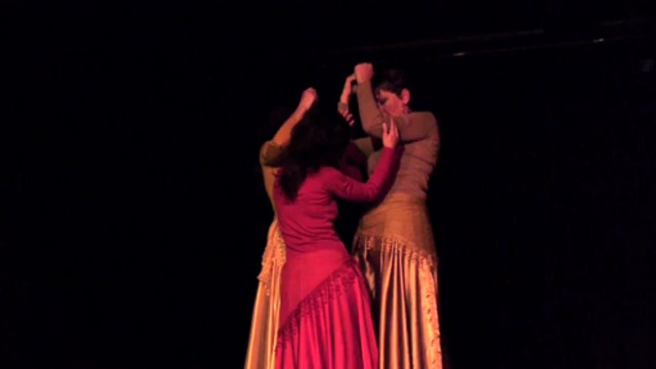 "Balade à 3" - Danse arabo-contemporaine par la Maelia Carera Dance Company