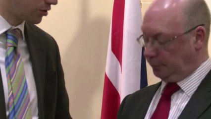 Para a Rússia, mísseis podem dissuadir intervenção na Síria