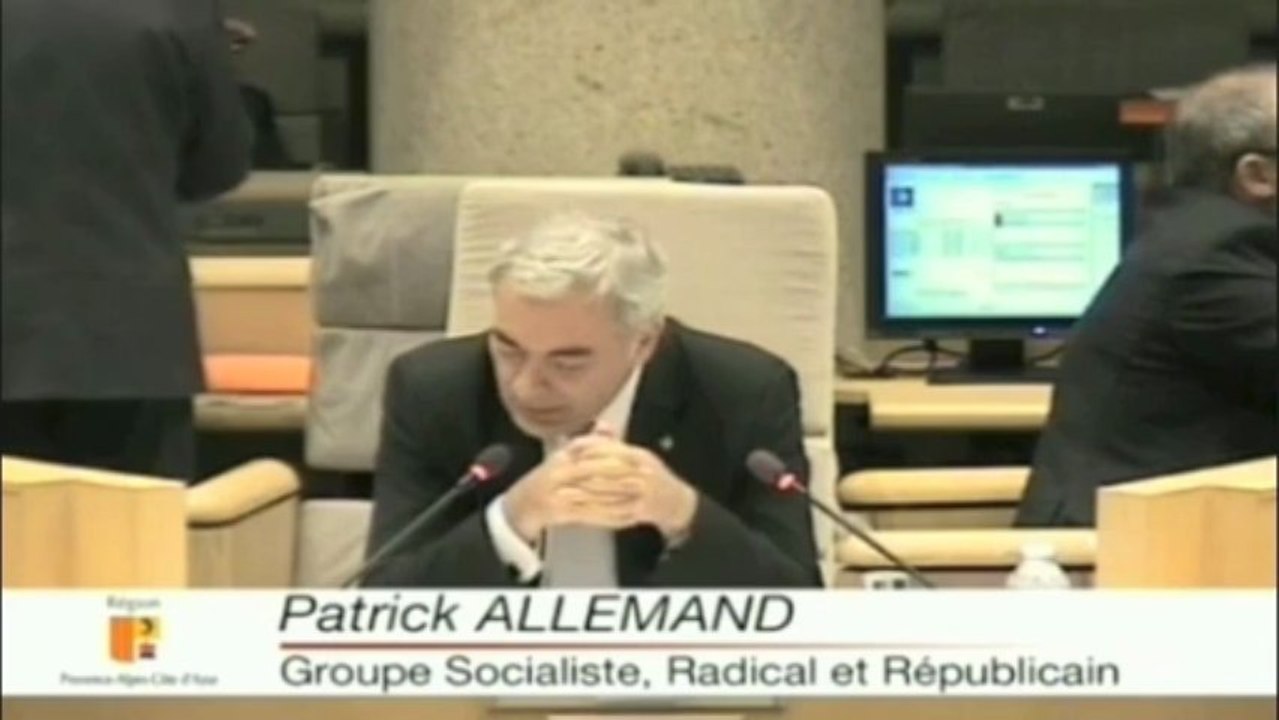 Intervention FN sur les associations et  arrogance du PS