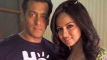 Sana Khan Out From Salman Khan's Mental ?