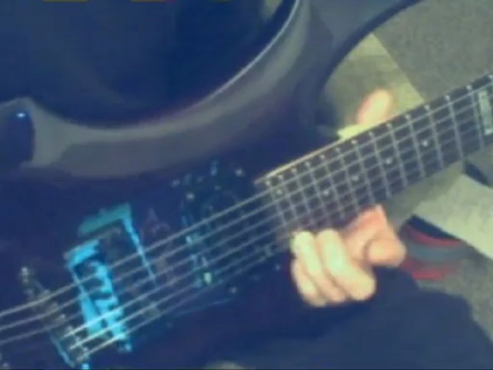 Trying out my new guitar