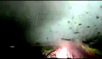Storm chasers capture incredible footage of 175mph twiste
