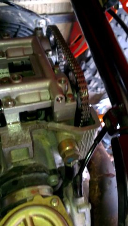 moteur dinli 450 qui bloque apres changement de chaine de distri....