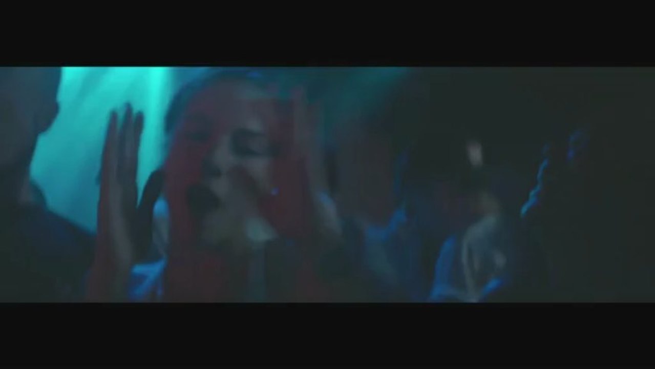 Ayah Marar - The Raver (Official Video)