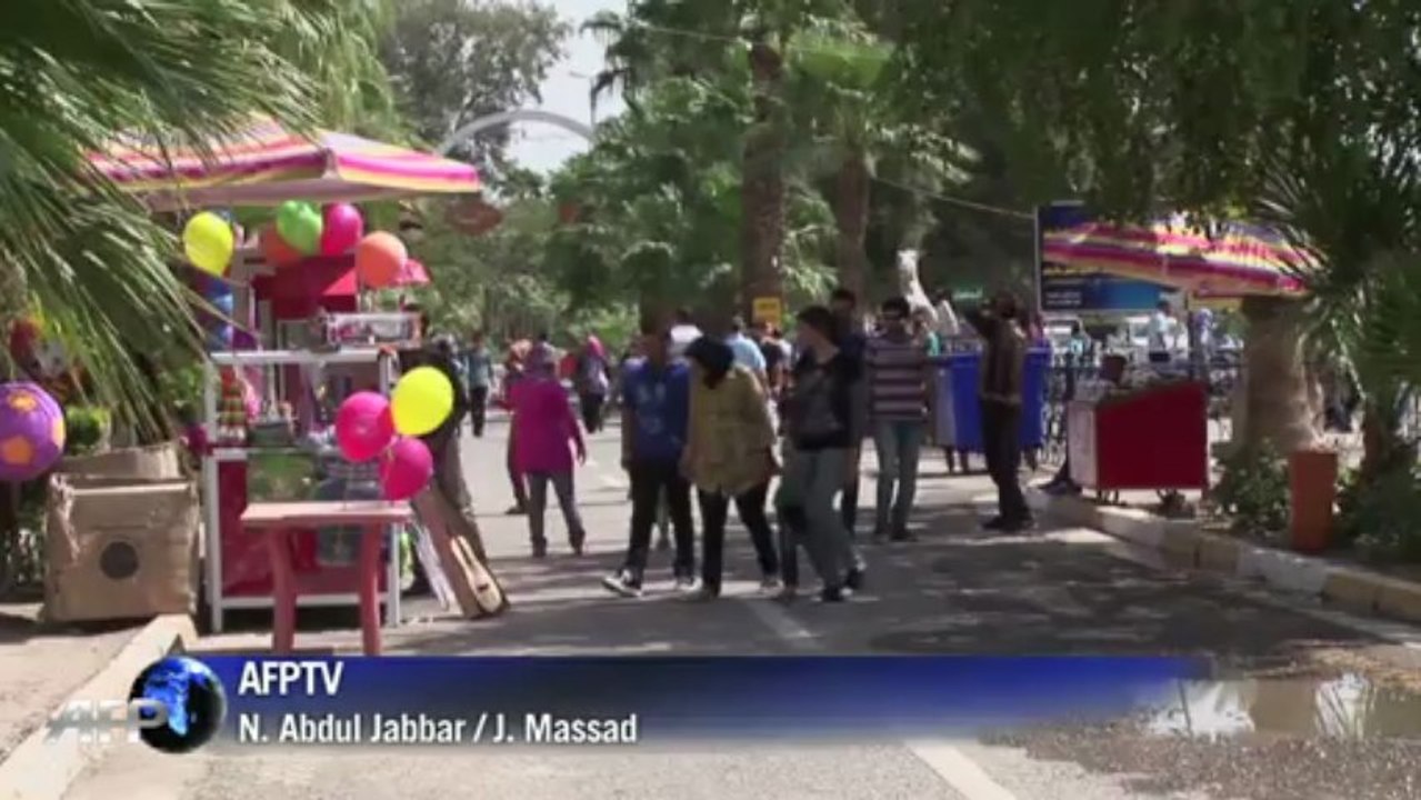 Junge iraker suchen abenteuer auf der straße