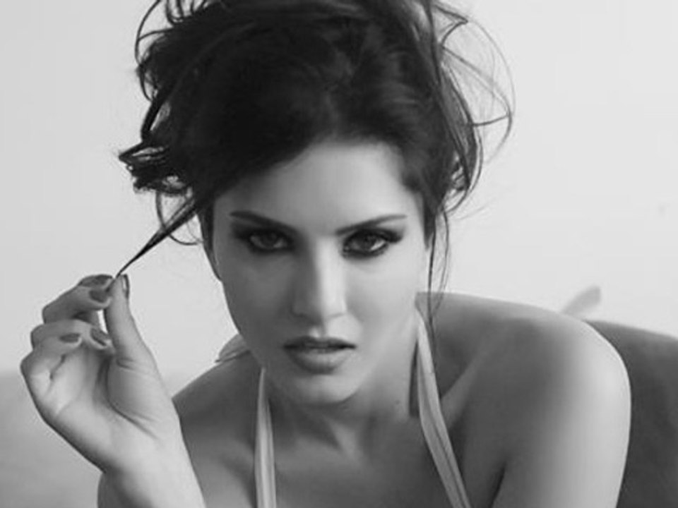 Sunny Leone too hot for Nana Patekar Anil Kapoor