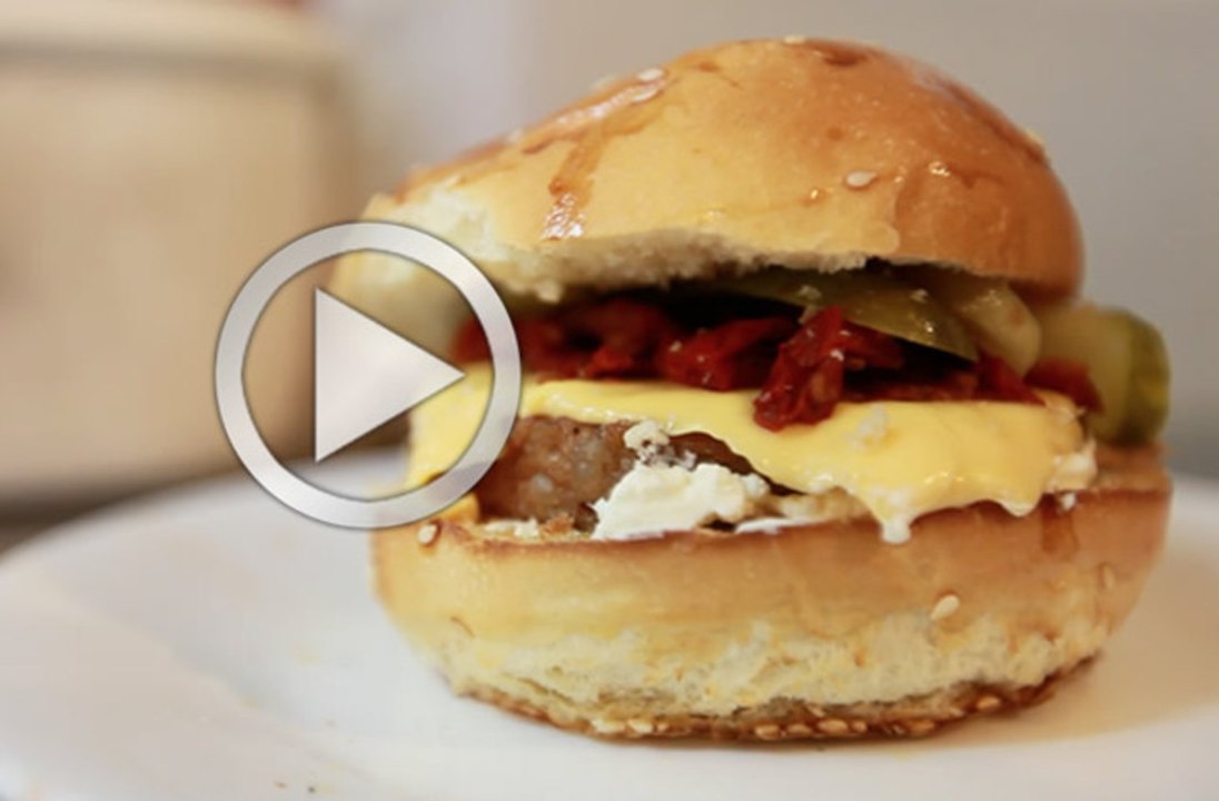 Le burger fromager d'East Side Burgers, 100% végétarien