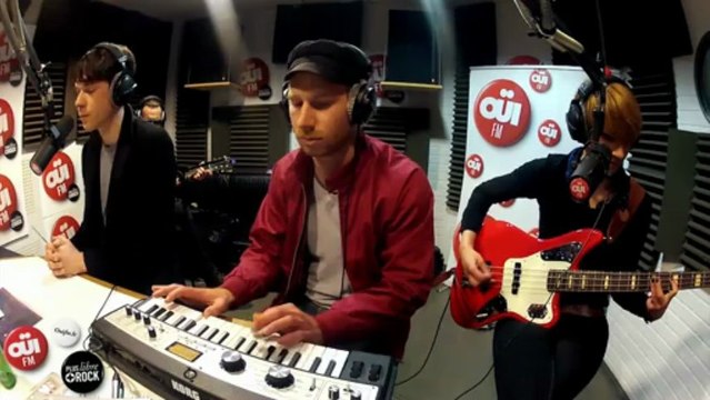 AV - Venus Bar - Session Acoustique OÜI FM