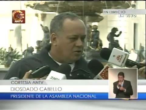 Cabello: Santos le está poniendo una bomba a las buenas relaciones con Venezuela al reunirse con Capriles