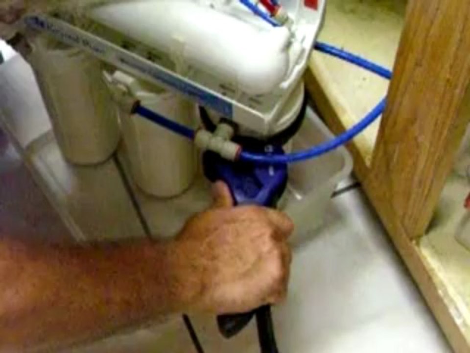 KRYSTAL PURE REVERSE OSMOSIS SYSTEM FILTER CHANGE 3 OF 7 video
