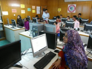 CSR - Computer Literacy Program 2012 by Pak Suzuki