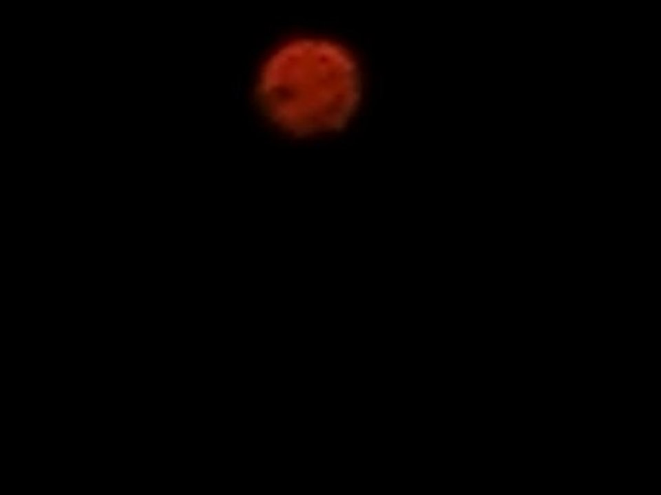 Unknown lights over Gilroy, California  28 May 2013
