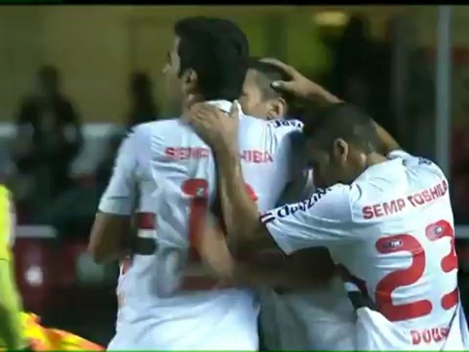 São Paulo passeia e faz cinco no Vasco