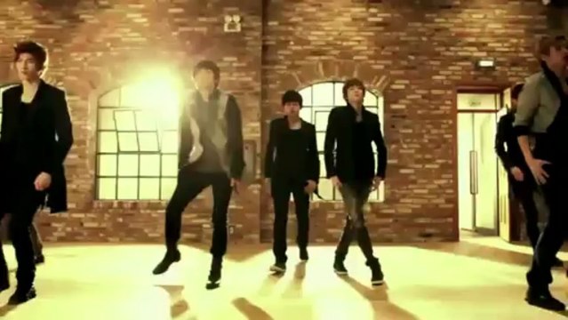 U-KISS - 0330 MV