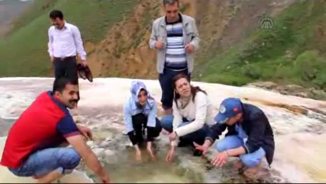 Van'ın Pamukkalesine yoğun ilgi