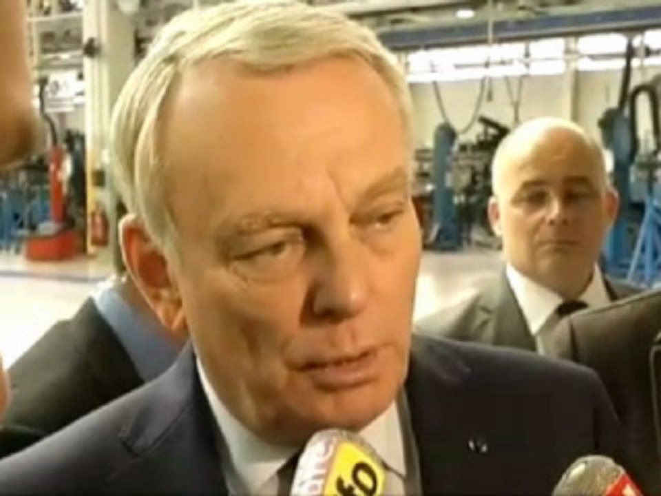Jean-Marc Ayrault sur les autoentrepreneurs : les médias ont-ils inventé un couac ?