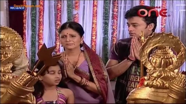 Jhilmil Sitaron Ka Aangan Hoga 30th May 2013 Video Watch Online pt2